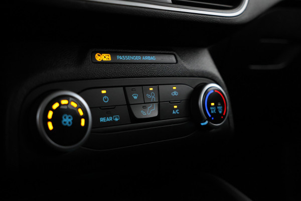 Ford FOCUS Wagon 1.5 EcoBlue Connected Trekhaak, Airco, Camera, Cruise Control