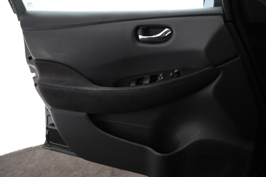 Nissan Leaf Acenta 30 kWh Airco, Bluetooth, Parkeersensore