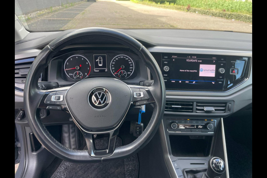 Volkswagen Polo 1.0 TSI Comfortline Business / navigatie / cruise control