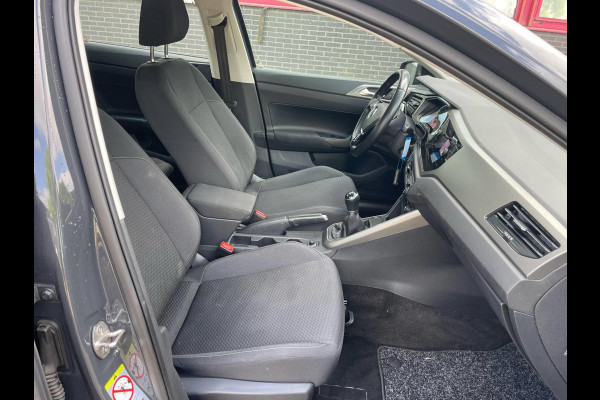 Volkswagen Polo 1.0 TSI Comfortline Business / navigatie / cruise control
