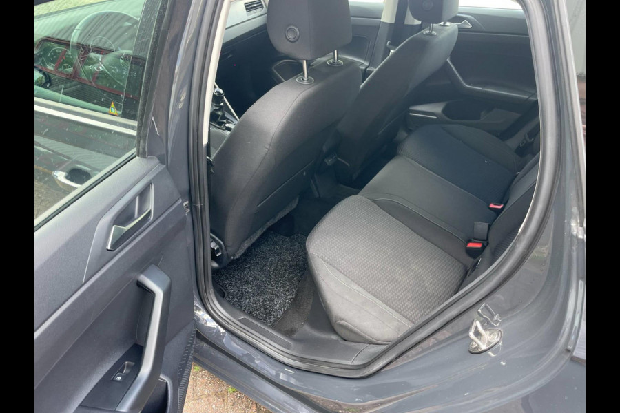 Volkswagen Polo 1.0 TSI Comfortline Business / navigatie / cruise control