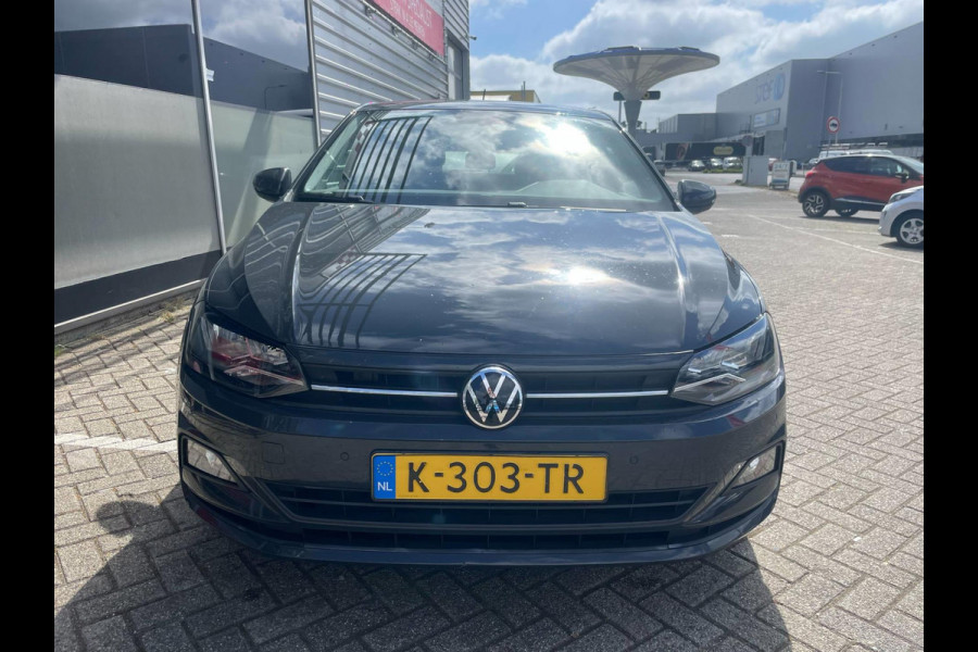Volkswagen Polo 1.0 TSI Comfortline Business / navigatie / cruise control