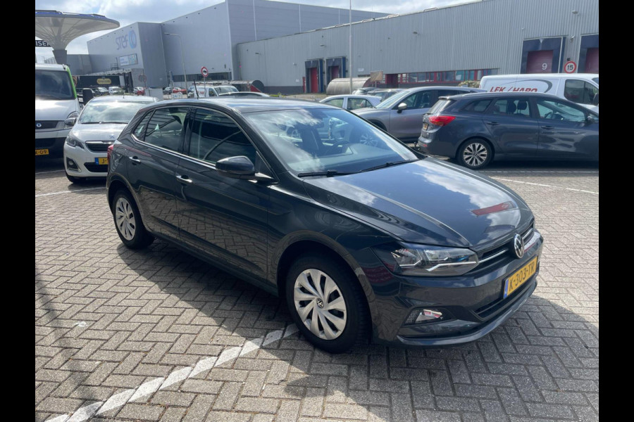 Volkswagen Polo 1.0 TSI Comfortline Business / navigatie / cruise control