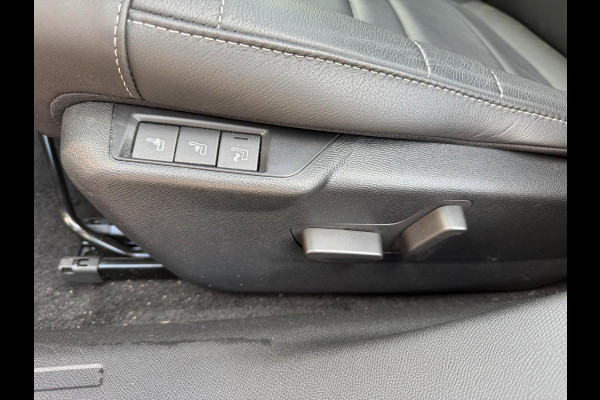 Citroën Ë-C4 Max 54 kWh | Panoramadak | Leder | HiFi | Zeer compleet | Meer foto's volgen