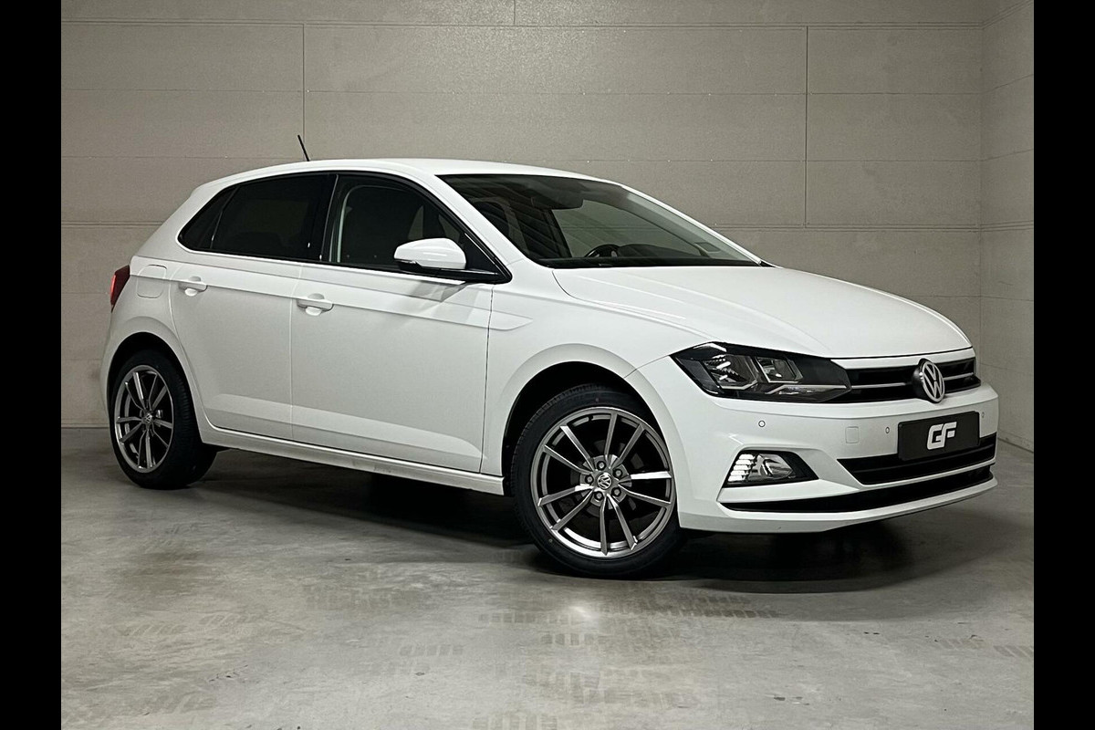 Volkswagen Polo 1.0 TSI Airco Navi ACC CarPlay PDC Trekh. Volkswagen Polo 1.0 TSI Airco Navi ACC CarPlay PDC Trekh.