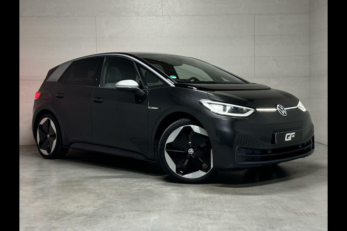 Volkswagen ID.3 First Max 58 kWh Pano Sfeer Hud Trekh. NAP Volkswagen ID.3 First Max 58 kWh Pano Sfeer Hud Trekh. NAP