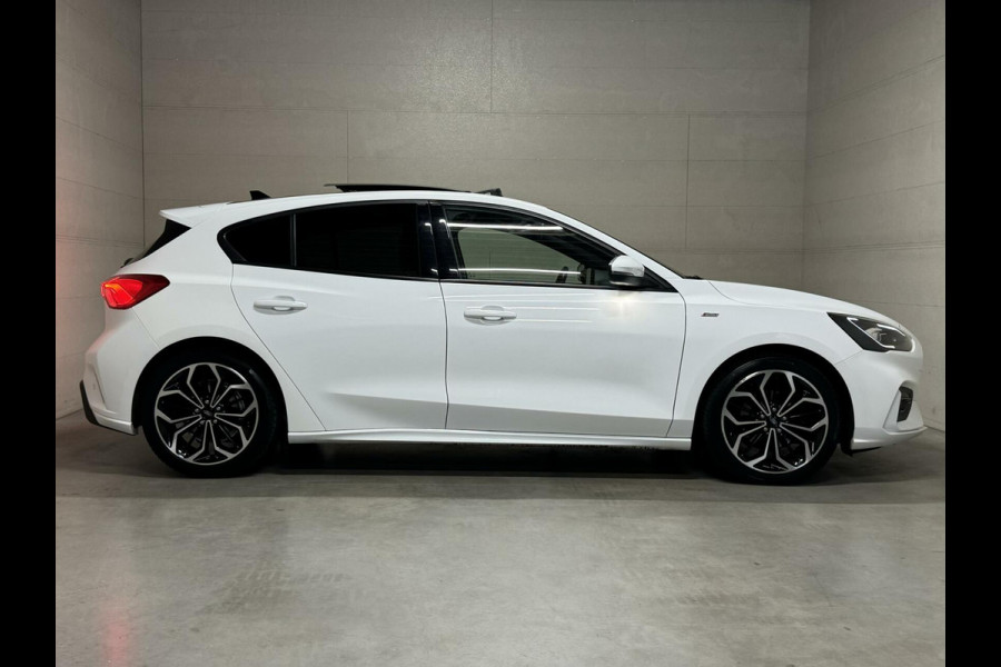 Ford Focus 1.5 EcoBoost ST Line Pano ACC CarPlay Winterpack