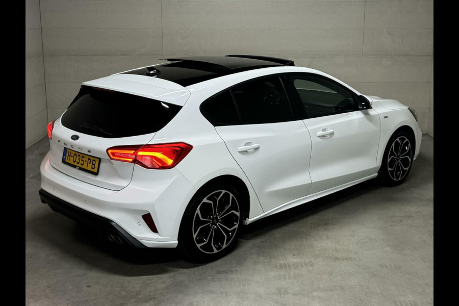 Ford Focus 1.5 EcoBoost ST Line Pano ACC CarPlay Winterpack