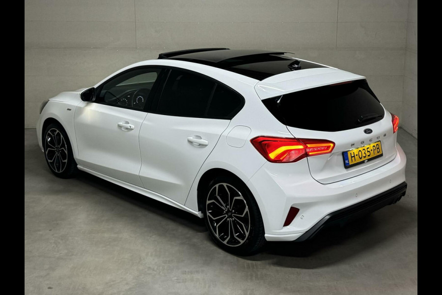 Ford Focus 1.5 EcoBoost ST Line Pano ACC CarPlay Winterpack