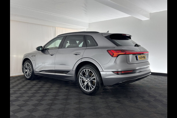 Audi e-tron 50 quattro Business edition Plus 71 kWh [ 3-Fase ] (INCL.BTW) *PANO | LEATHER-ALCANTARA | FULL-LED | MEMORY-PACK | DIGI-COCKPIT | CAMERA | DAB+ | KEYLESS | NAVI-FULLMAP | SPORT-SEATS*