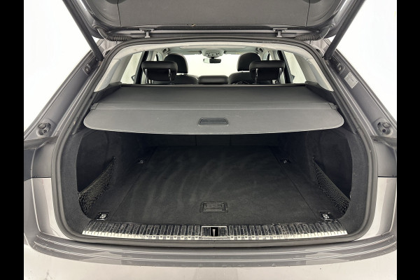 Audi e-tron 50 quattro Business edition Plus 71 kWh [ 3-Fase ] (INCL.BTW) *PANO | LEATHER-ALCANTARA | FULL-LED | MEMORY-PACK | DIGI-COCKPIT | CAMERA | DAB+ | KEYLESS | NAVI-FULLMAP | SPORT-SEATS*
