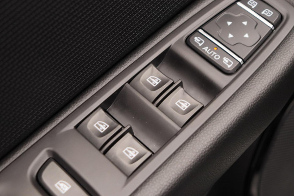 Renault Clio Estate 0.9 TCe Bose Navigatie Climate-control Cruise * Origineel Nederlands *