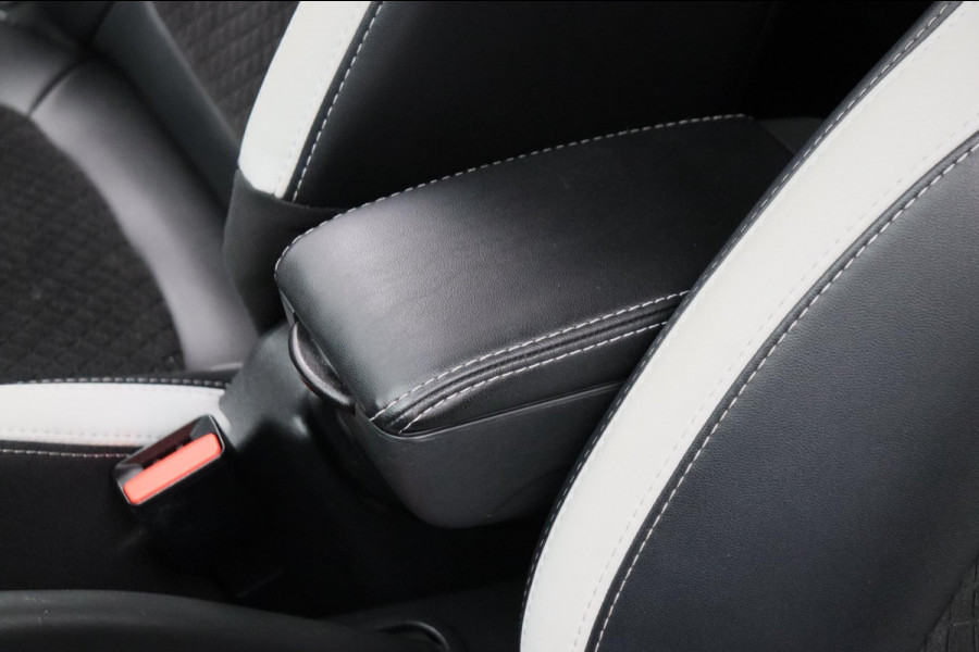 Renault Clio Estate 0.9 TCe Bose Navigatie Climate-control Cruise * Origineel Nederlands *