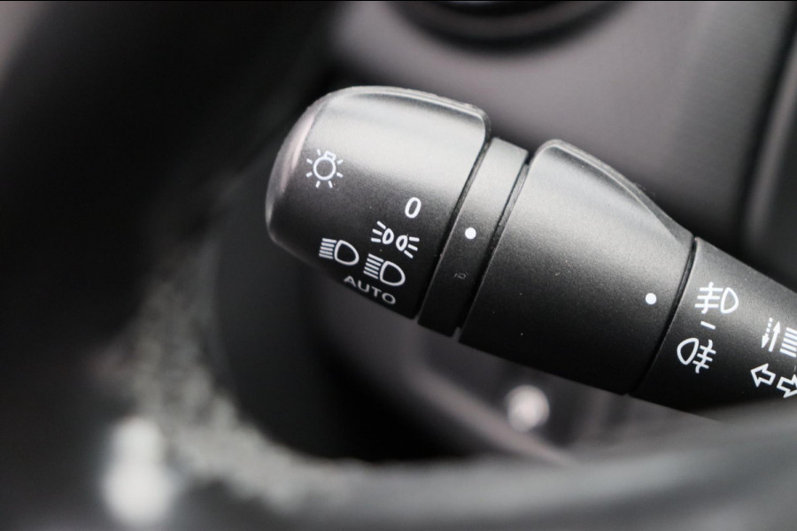 Renault Clio Estate 0.9 TCe Bose Navigatie Climate-control Cruise * Origineel Nederlands *