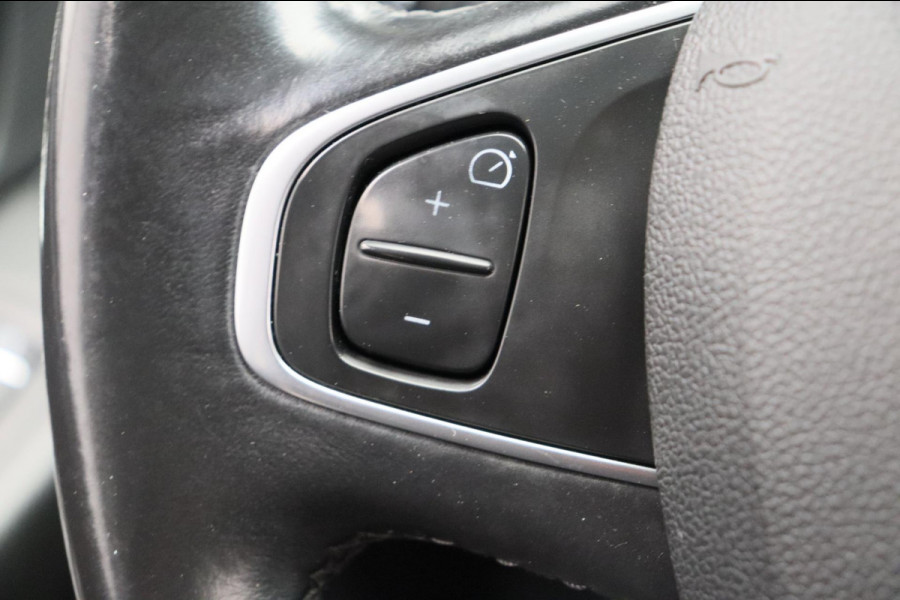 Renault Clio Estate 0.9 TCe Bose Navigatie Climate-control Cruise * Origineel Nederlands *