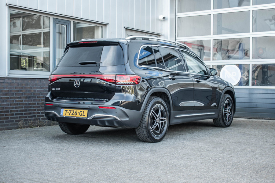 Mercedes-Benz EQB 250 AMG Line 67 kWh