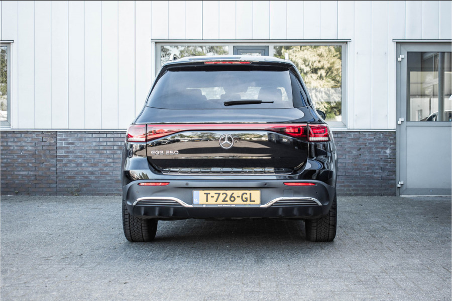 Mercedes-Benz EQB 250 AMG Line 67 kWh