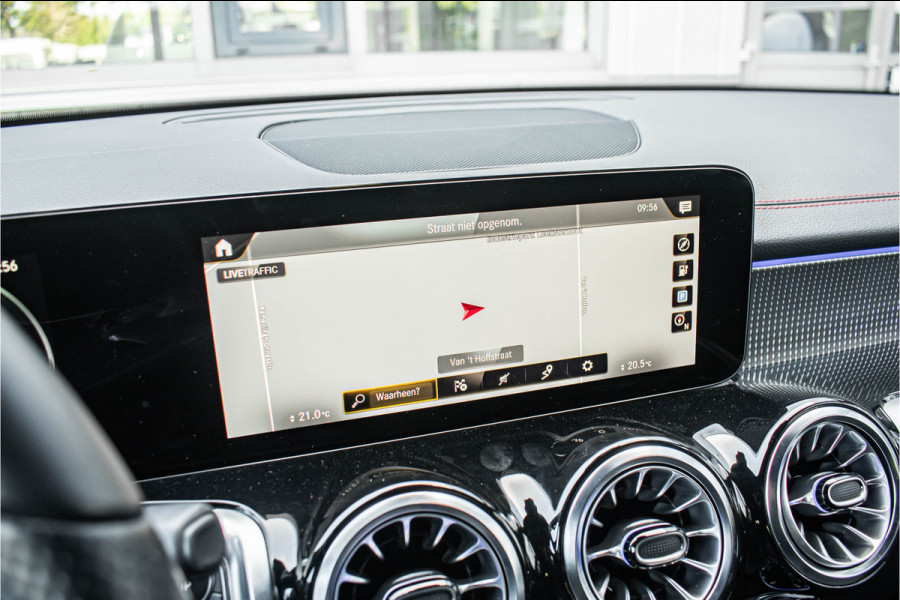 Mercedes-Benz EQB 250 AMG Line 67 kWh
