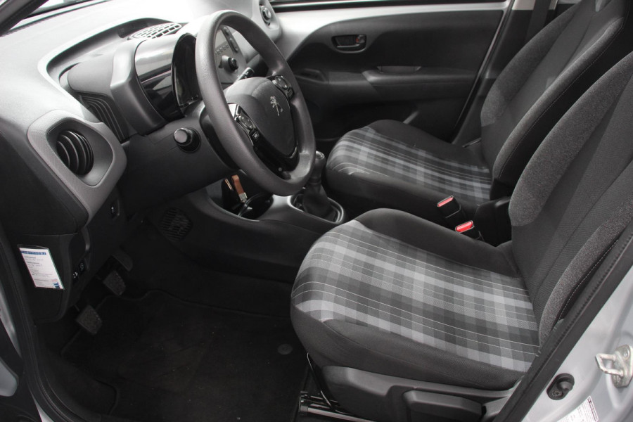 Peugeot 108 1.0 e-VTi Active | Airco | Bluetooth | Led | DAB | 5 deurs