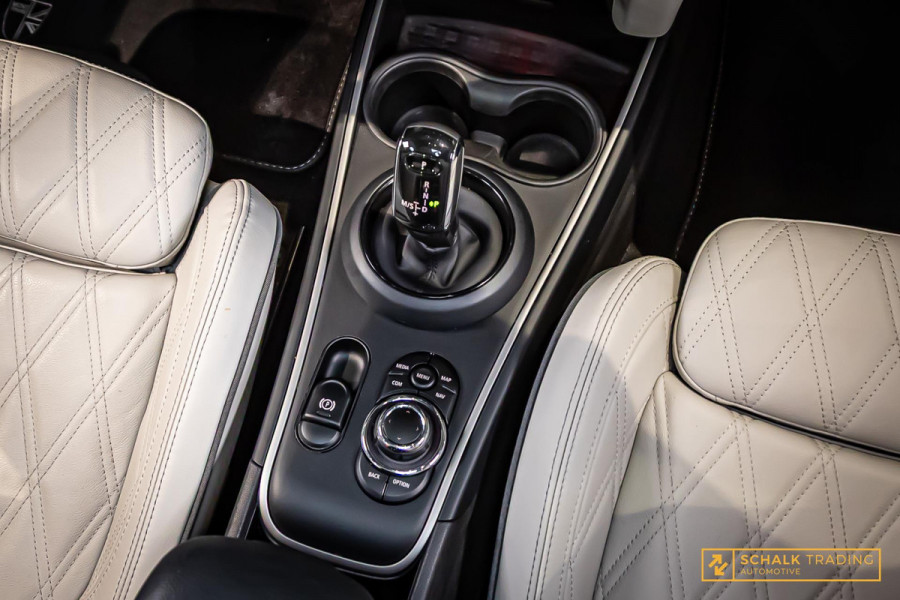 MINI Countryman 1.5 Cooper Yours|Pano|Leder|E-stoel|Full opt