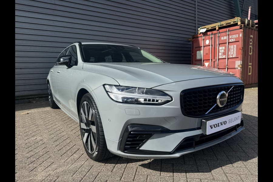 Volvo V90 T6 Plug-in hybrid AWD Ultra Dark / Head-Up / Schuif/kanteldak / Trekhaak / Blis / 360 Camera /