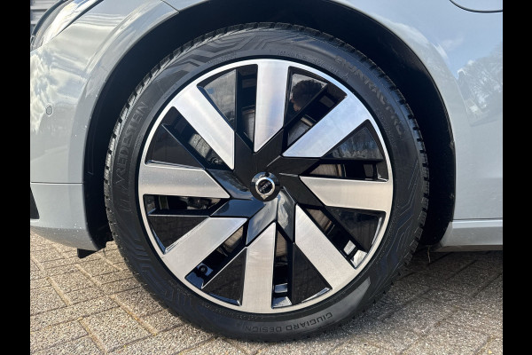 Volvo V90 T6 Plug-in hybrid AWD Ultra Dark / Head-Up / Schuif/kanteldak / Trekhaak / Blis / 360 Camera /