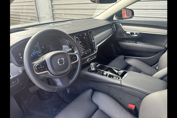 Volvo V90 T6 Plug-in hybrid AWD Ultra Dark / Head-Up / Schuif/kanteldak / Trekhaak / Blis / 360 Camera /