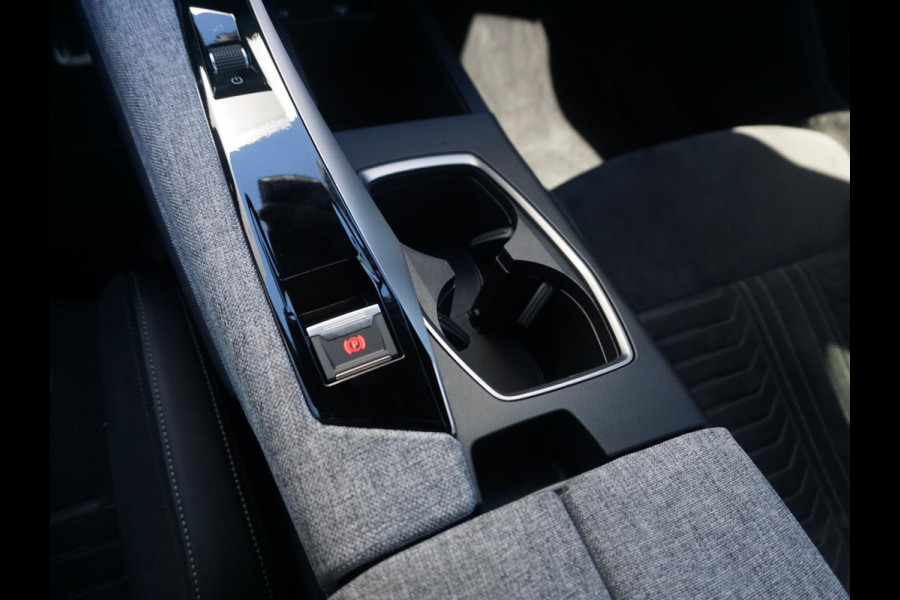 Peugeot 3008 1.2 Hybrid 136 GT