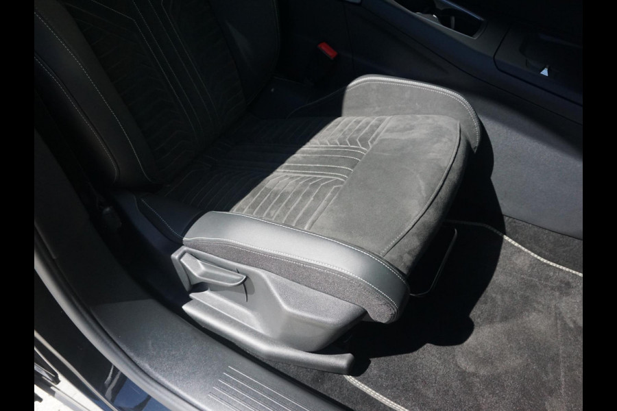 Peugeot 3008 1.2 Hybrid 136 GT