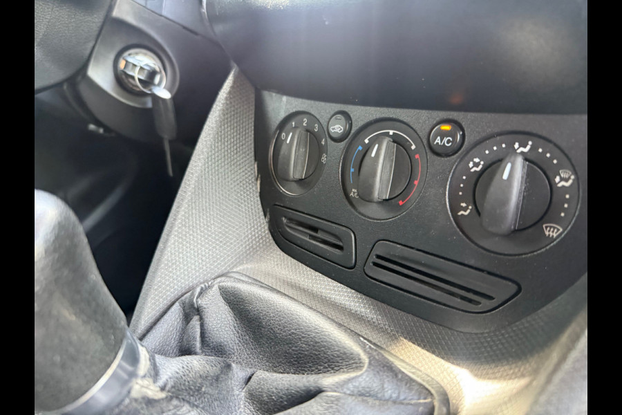 Ford Transit Connect 1.5 TDCI 101pk Euro 6 L2 - Glasresteel - Resteel - Imperiaal - Airco