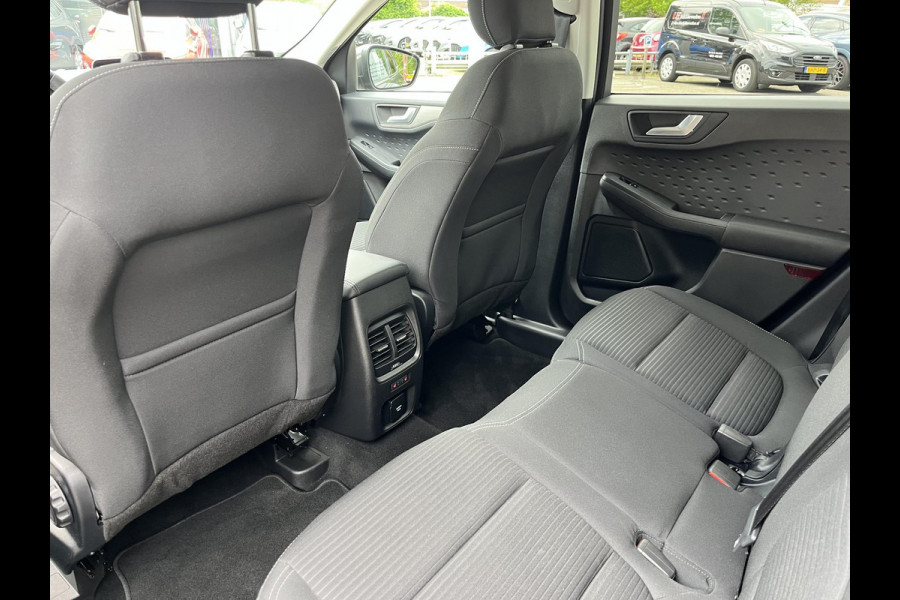 Ford Kuga 2.5 PHEV Titanium 225PK | Adaptive cruise control | Winter Pack | Dodehoeksensoren | Achteruitrijcamera