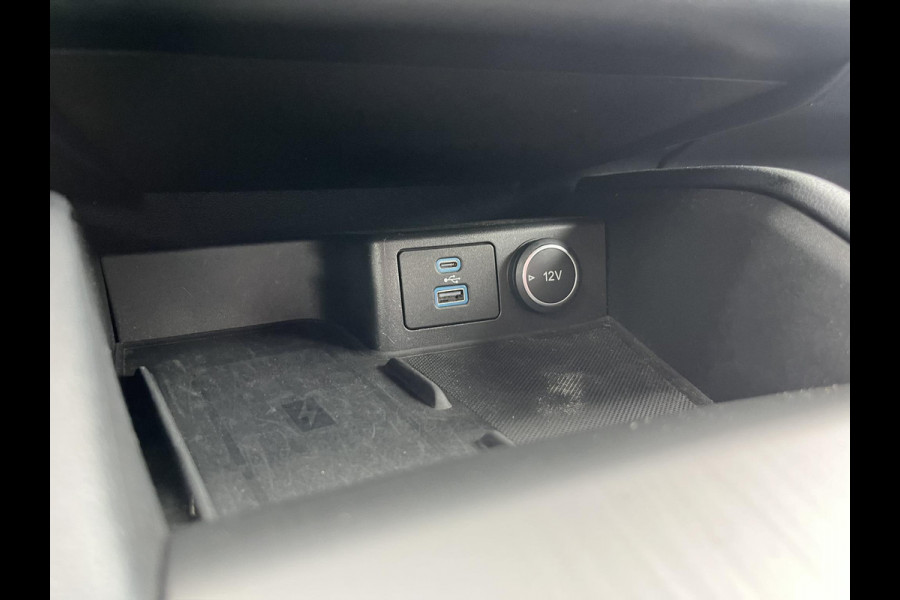 Ford Kuga 2.5 PHEV Titanium 225PK | Adaptive cruise control | Winter Pack | Dodehoeksensoren | Achteruitrijcamera