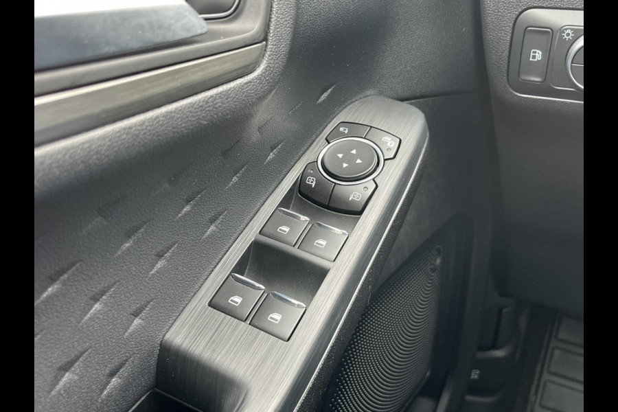 Ford Kuga 2.5 PHEV Titanium 225PK | Adaptive cruise control | Winter Pack | Dodehoeksensoren | Achteruitrijcamera