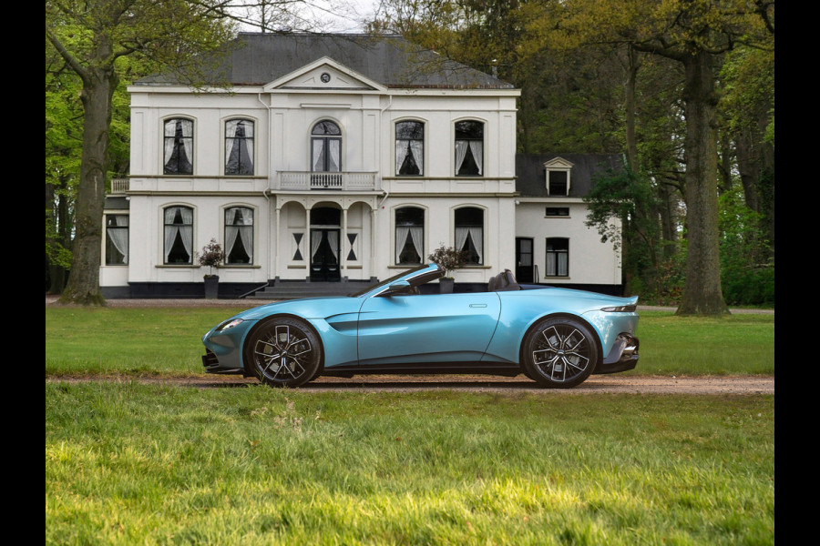 Aston Martin Vantage Roadster 4.0 V8 | Premium audio | 360 cam | Q-color | Caribbean Blue Pearl