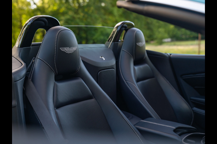 Aston Martin Vantage Roadster 4.0 V8 | Premium audio | 360 cam | Q-color | Caribbean Blue Pearl
