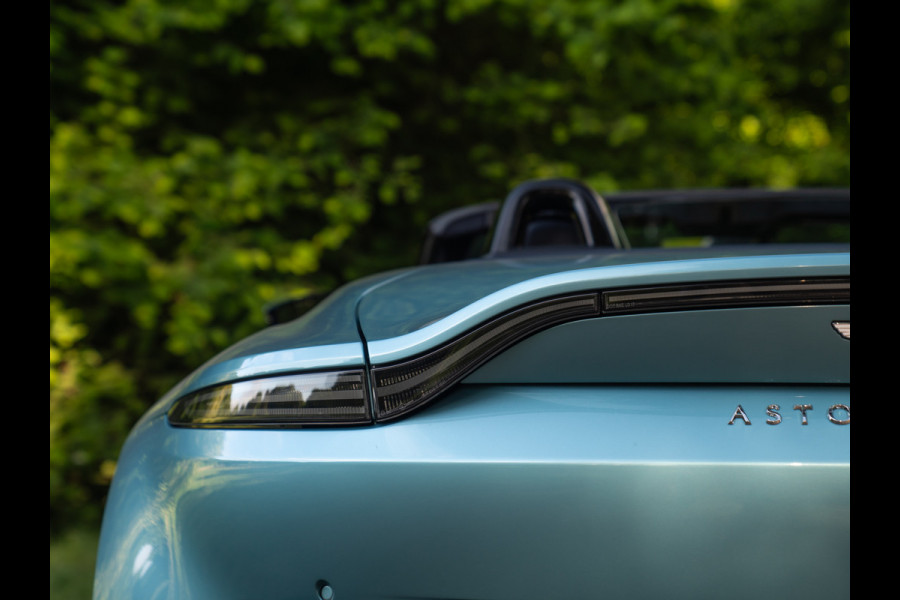 Aston Martin Vantage Roadster 4.0 V8 | Premium audio | 360 cam | Q-color | Caribbean Blue Pearl