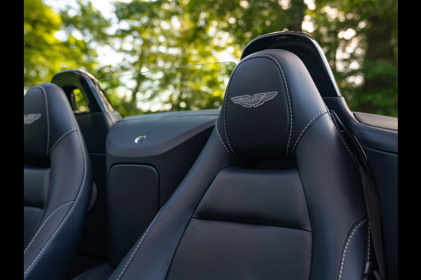 Aston Martin Vantage Roadster 4.0 V8 | Premium audio | 360 cam | Q-color | Caribbean Blue Pearl