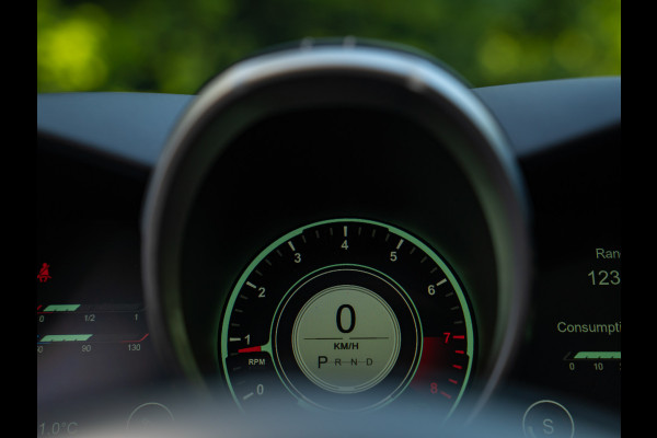 Aston Martin Vantage Roadster 4.0 V8 | Premium audio | 360 cam | Q-color | Caribbean Blue Pearl