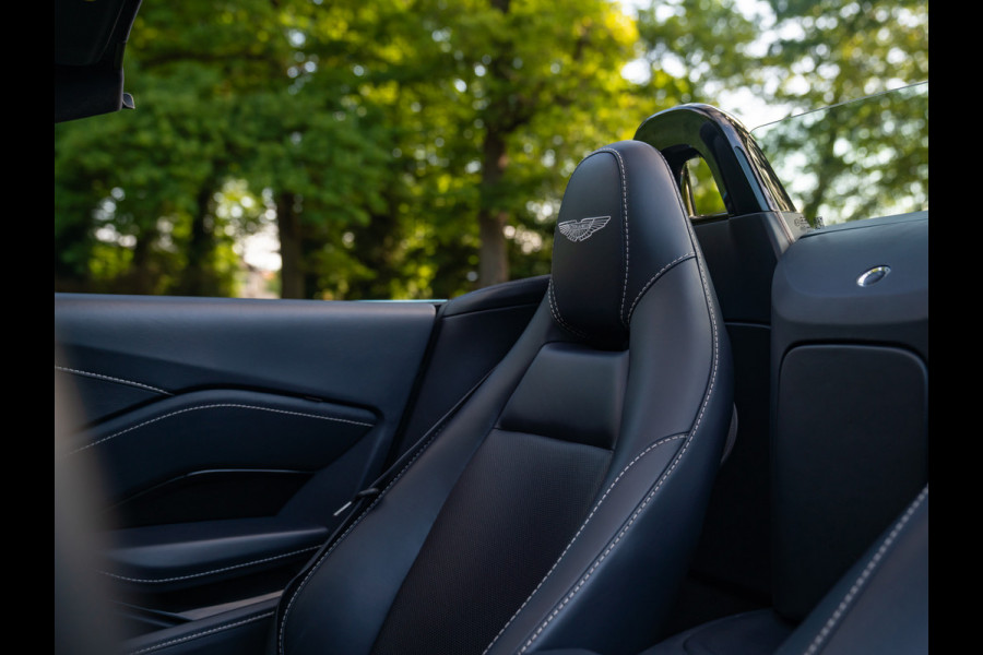 Aston Martin Vantage Roadster 4.0 V8 | Premium audio | 360 cam | Q-color | Caribbean Blue Pearl