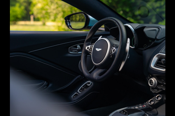 Aston Martin Vantage Roadster 4.0 V8 | Premium audio | 360 cam | Q-color | Caribbean Blue Pearl