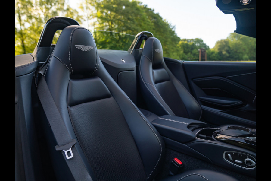 Aston Martin Vantage Roadster 4.0 V8 | Premium audio | 360 cam | Q-color | Caribbean Blue Pearl