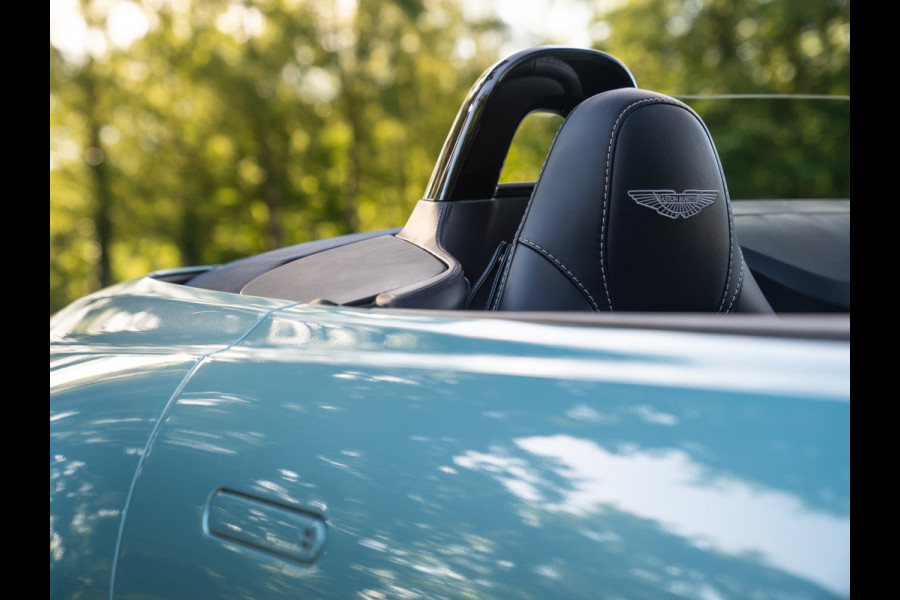 Aston Martin Vantage Roadster 4.0 V8 | Premium audio | 360 cam | Q-color | Caribbean Blue Pearl