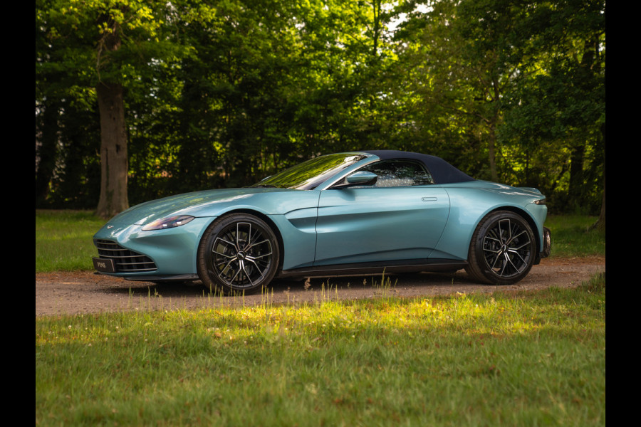 Aston Martin Vantage Roadster 4.0 V8 | Premium audio | 360 cam | Q-color | Caribbean Blue Pearl