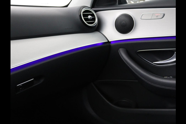 Mercedes-Benz E-Klasse 300e Avantgarde | Adaptive cruise | Trekhaak | Stoelverwarming | Camera | Widescreen | Sfeerverlichting | Half leder | Full LED