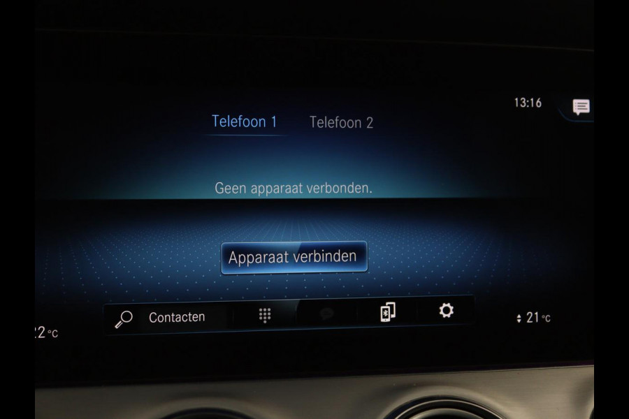 Mercedes-Benz E-Klasse 300e Avantgarde | Adaptive cruise | Trekhaak | Stoelverwarming | Camera | Widescreen | Sfeerverlichting | Half leder | Full LED