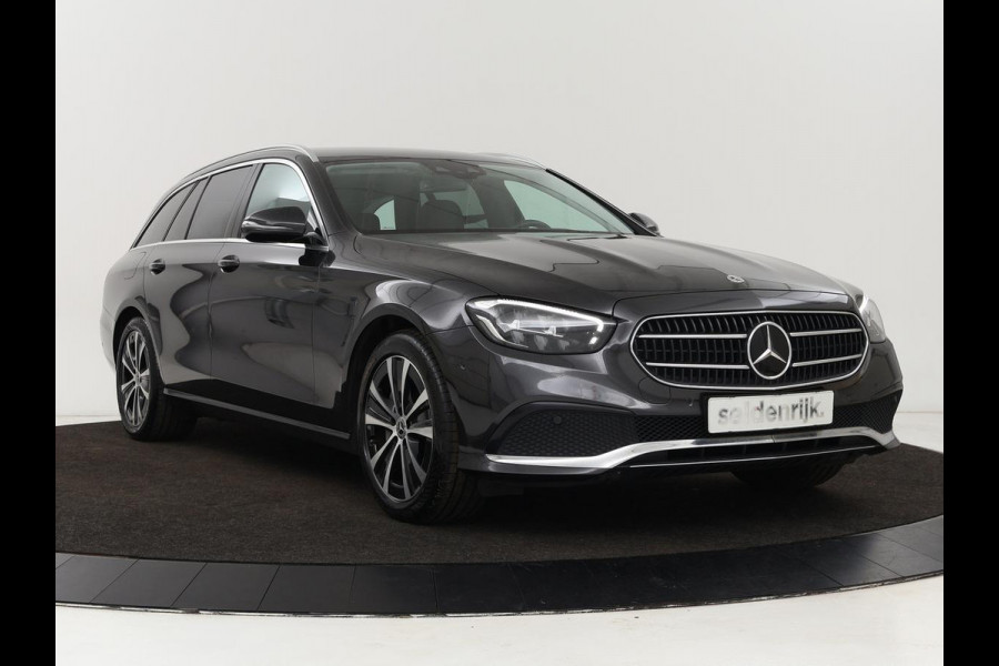 Mercedes-Benz E-Klasse 300e Avantgarde | Adaptive cruise | Trekhaak | Stoelverwarming | Camera | Widescreen | Sfeerverlichting | Half leder | Full LED