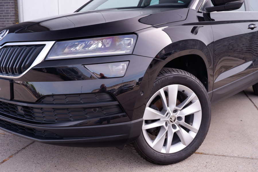Škoda Karoq 1.5 TSI ACT Style | LED | Navi | Carplay | Virtual Cockpit | Camera | PDC