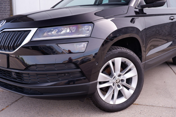 Škoda Karoq 1.5 TSI ACT Style | LED | Navi | Carplay | Virtual Cockpit | Camera | PDC