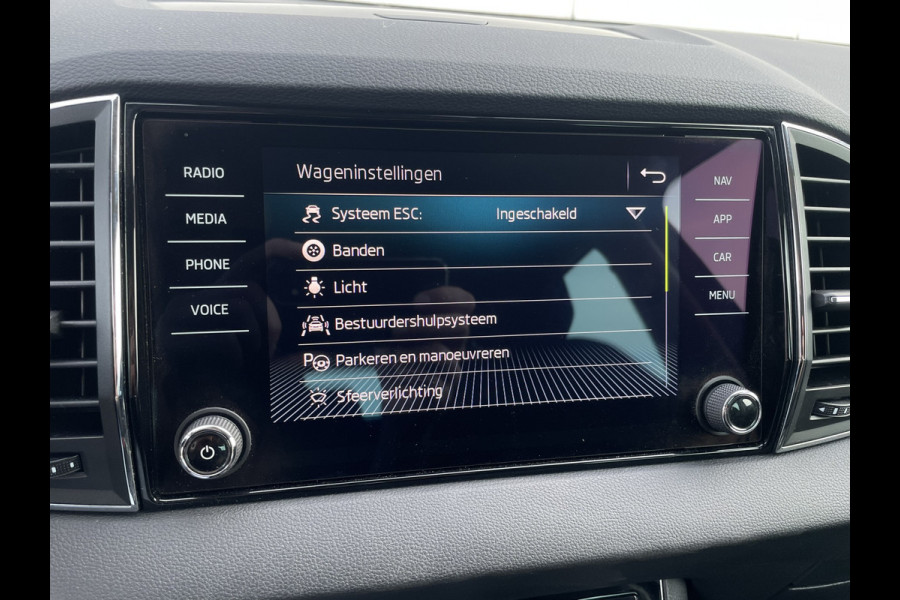 Škoda Karoq 1.5 TSI ACT Style | LED | Navi | Carplay | Virtual Cockpit | Camera | PDC