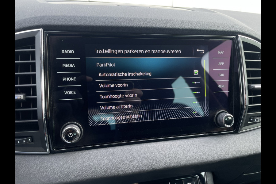 Škoda Karoq 1.5 TSI ACT Style | LED | Navi | Carplay | Virtual Cockpit | Camera | PDC